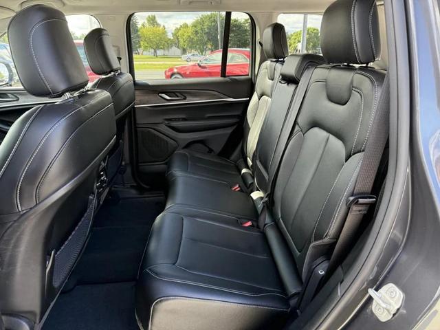 Photo of 2023 Baltic Gray Metallic Clearcoat Jeep Grand Cherokee
