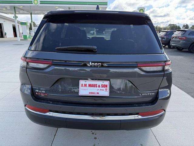 Photo of 2023 Baltic Gray Metallic Clearcoat Jeep Grand Cherokee