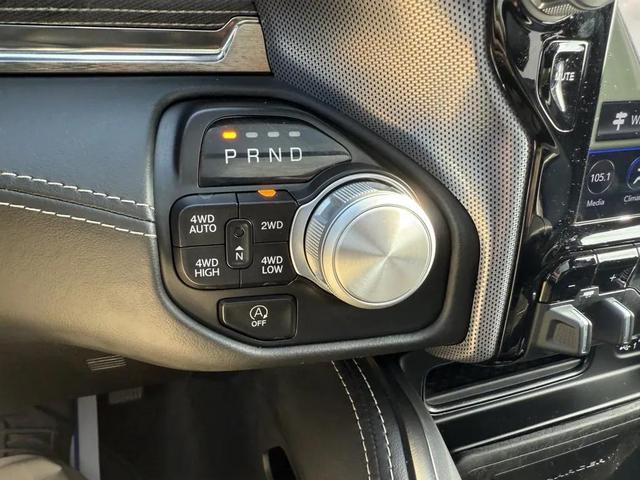 Photo of 2020 Diamond Black Crystal Pearlcoat RAM 1500