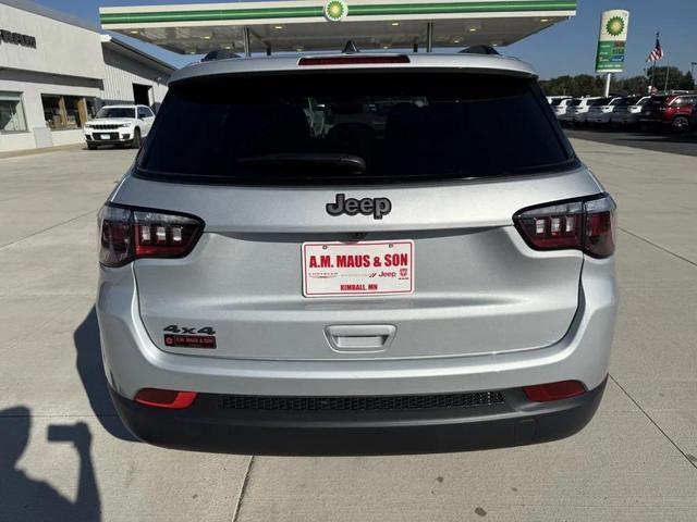 Photo of 2026 Silver Zynith Metallic Clearcoat Jeep Compass