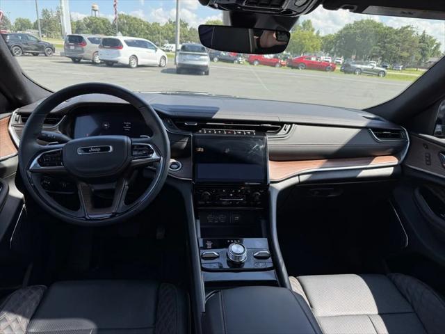 Photo of 2025 Baltic Gray Metallic Clearcoat Jeep Grand Cherokee