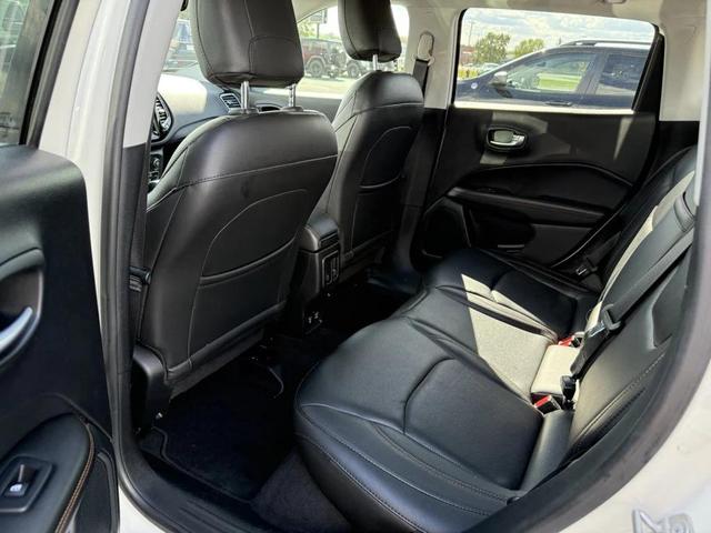 Photo of 2018 White Clearcoat Jeep Compass