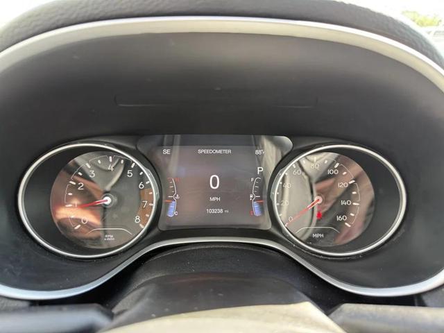 Photo of 2018 White Clearcoat Jeep Compass