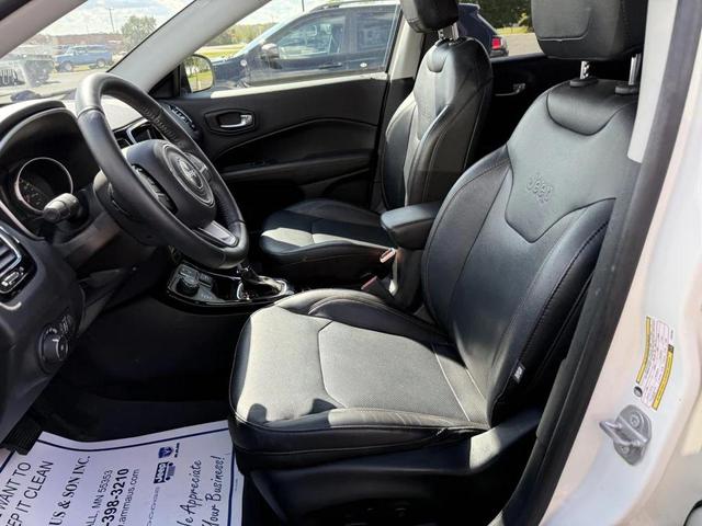 Photo of 2018 White Clearcoat Jeep Compass