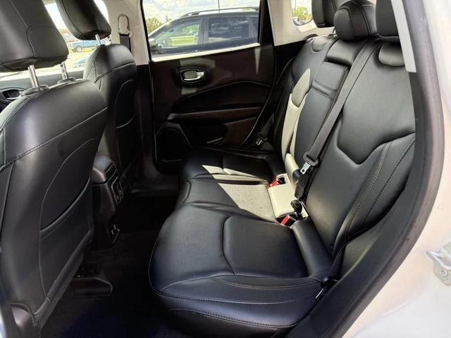 Photo of 2018 White Clearcoat Jeep Compass