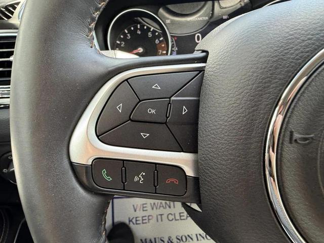 Photo of 2018 White Clearcoat Jeep Compass