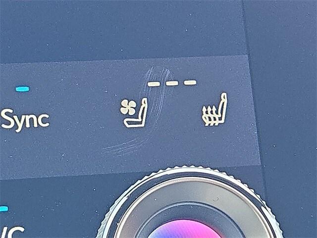Photo of 2025 Iridium Lexus RX 350