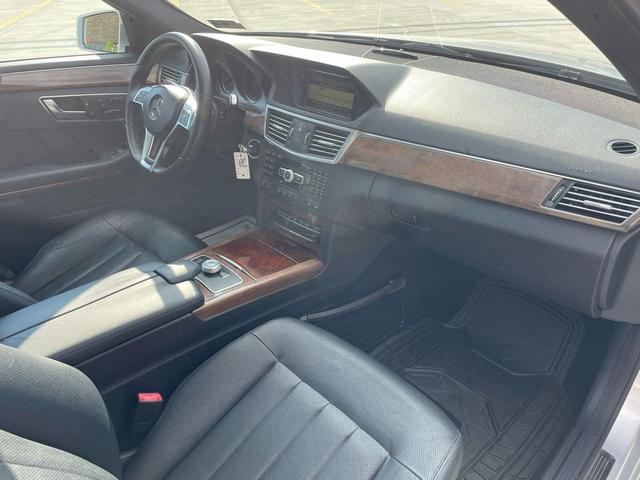 Photo of 2012 Silver Mercedes-Benz E-Class