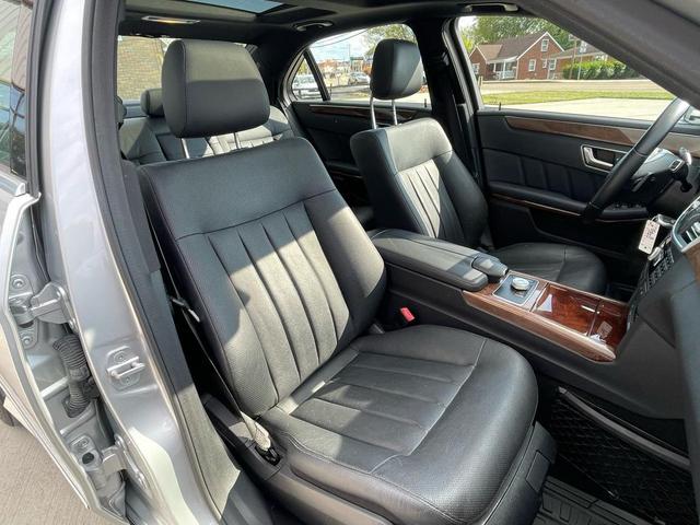 Photo of 2012 Silver Mercedes-Benz E-Class