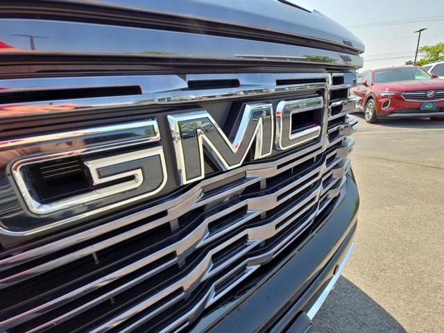 Photo of 2024 Onyx Black GMC Sierra 1500