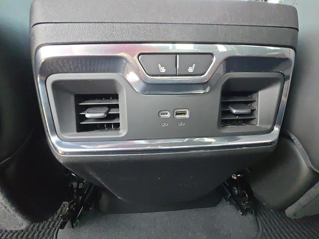 Photo of 2024 Onyx Black GMC Sierra 1500
