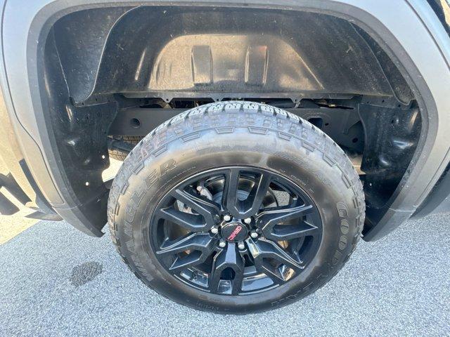 Photo of 2024 Onyx Black GMC Sierra 1500