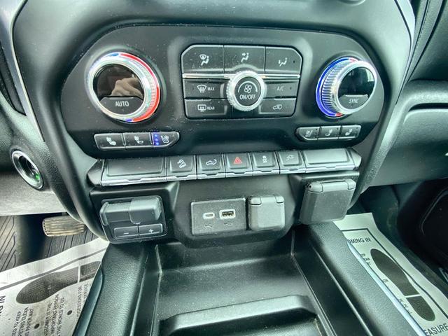 Photo of 2022 Onyx Black GMC Sierra 2500