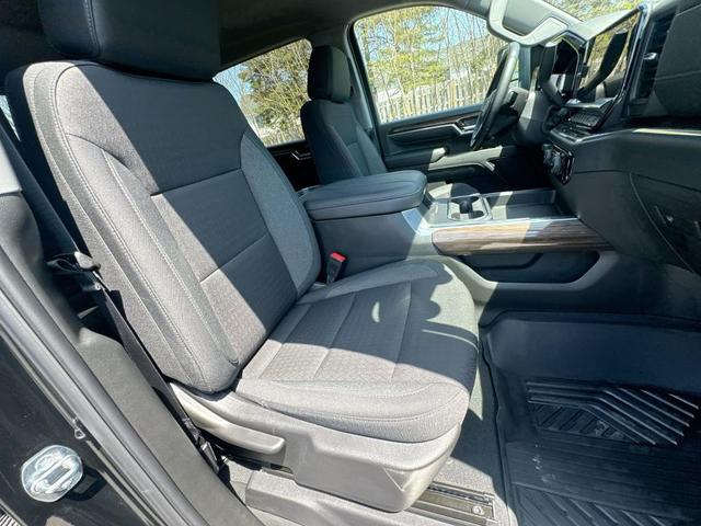 Photo of 2024 Black Chevrolet Silverado 2500