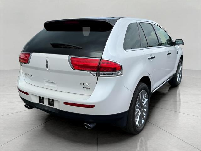 Photo of 2015 White Platinum Metallic Tri-Coat Lincoln MKX