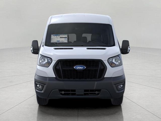 Photo of 2025 Oxford White Ford Transit-350