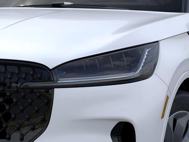 Photo of 2025 Pristine White Metallic Tri-Coat Lincoln Aviator