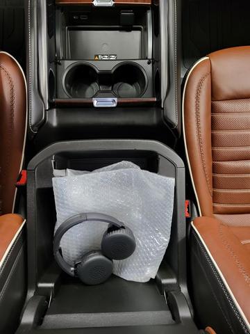 Photo of 2023 RED METALLIC GMC Yukon XL