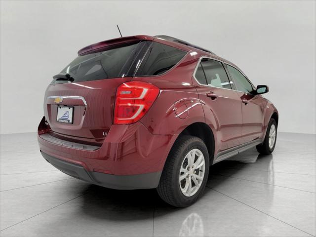 Photo of 2017 Siren Red Tintcoat Chevrolet Equinox