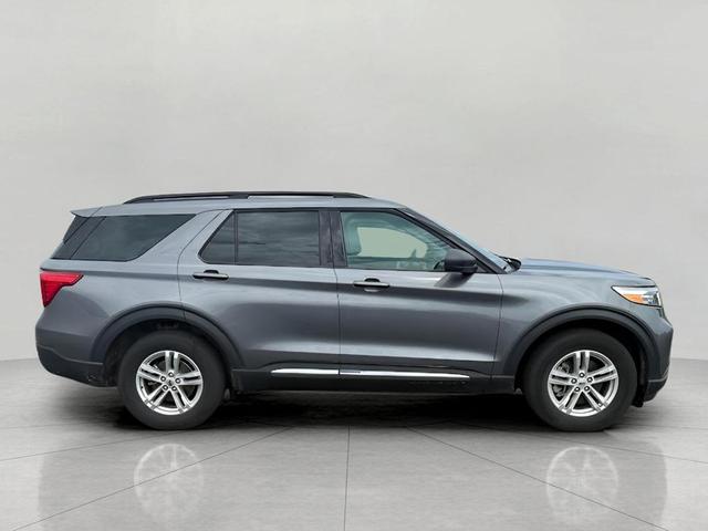 Photo of 2024 OXFORD WHITE Ford Explorer