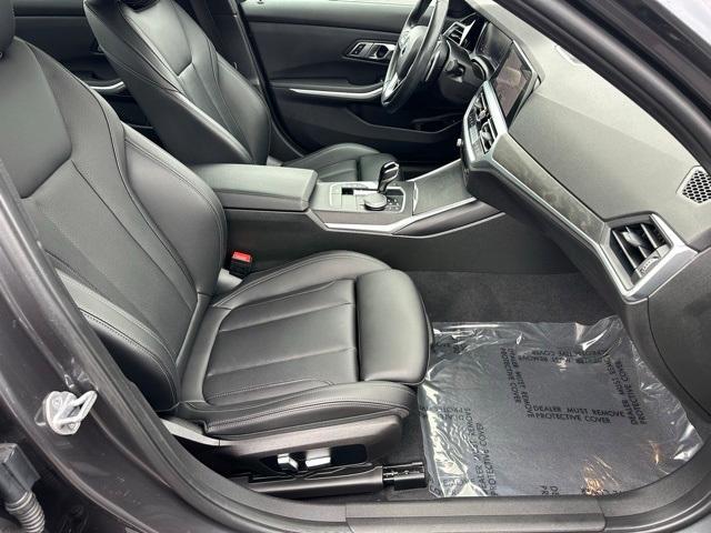 Photo of 2022 Mineral Gray Metallic BMW 330