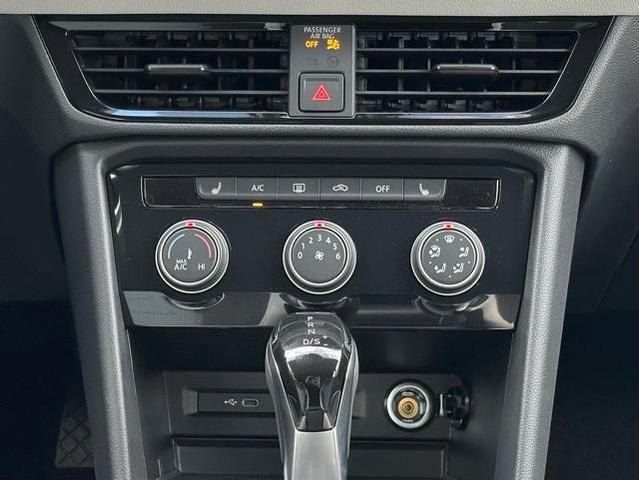 Photo of 2025 Pure White Volkswagen Taos