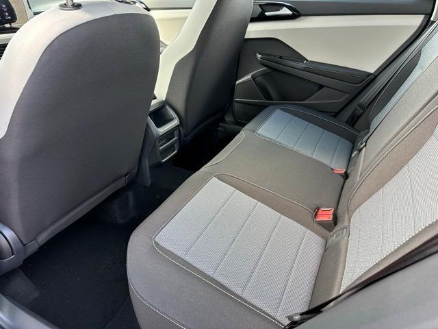 Photo of 2025 Pure White Volkswagen Taos