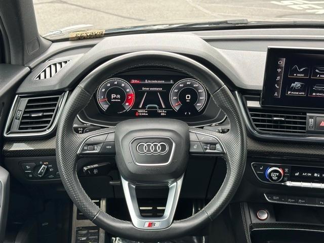 Photo of 2022 Mythos Black Metallic Audi SQ5