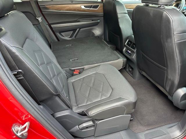 Photo of 2024 Red Metallic Volkswagen Atlas