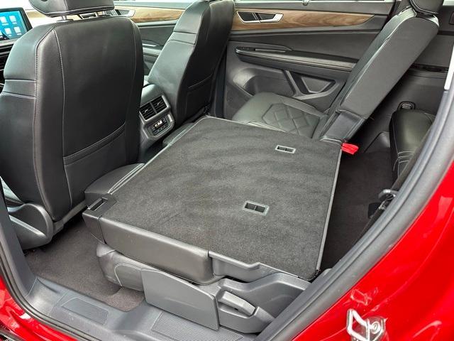 Photo of 2024 Red Metallic Volkswagen Atlas