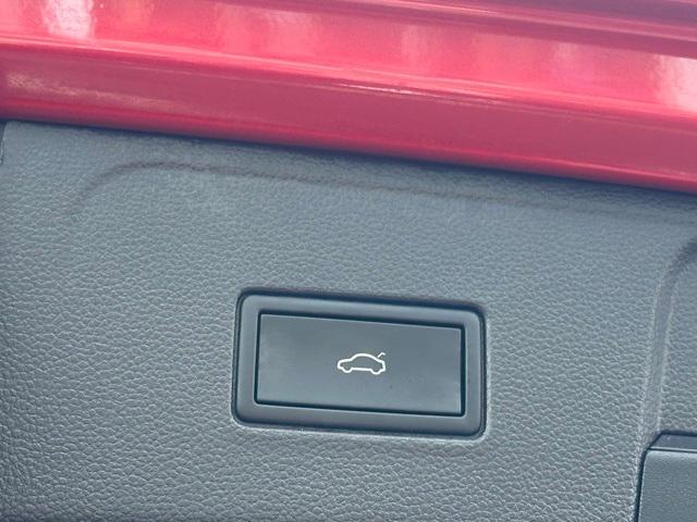 Photo of 2024 Red Metallic Volkswagen Atlas