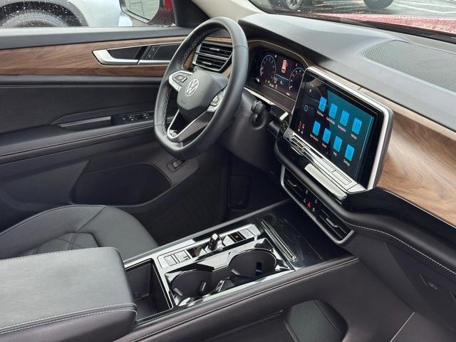 Photo of 2024 Red Metallic Volkswagen Atlas