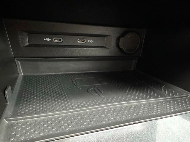 Photo of 2023 Platinum Gray Metallic Volkswagen Tiguan