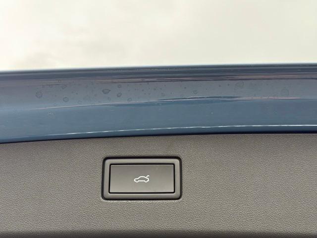 Photo of 2025 Monterey Blue Pearl Volkswagen Tiguan