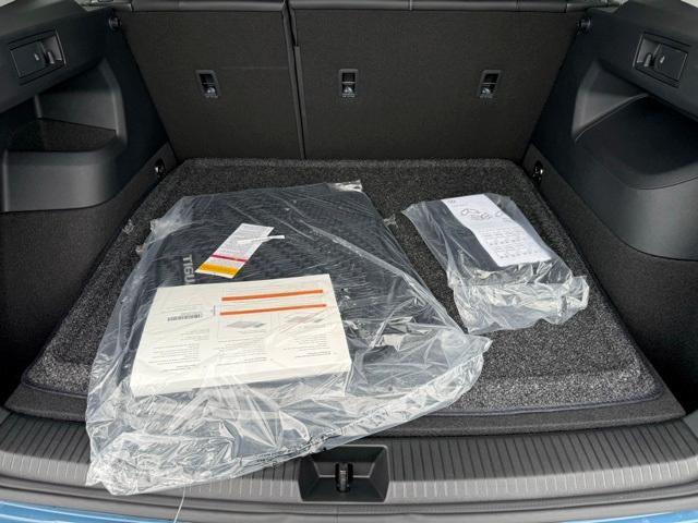Photo of 2025 Monterey Blue Pearl Volkswagen Tiguan