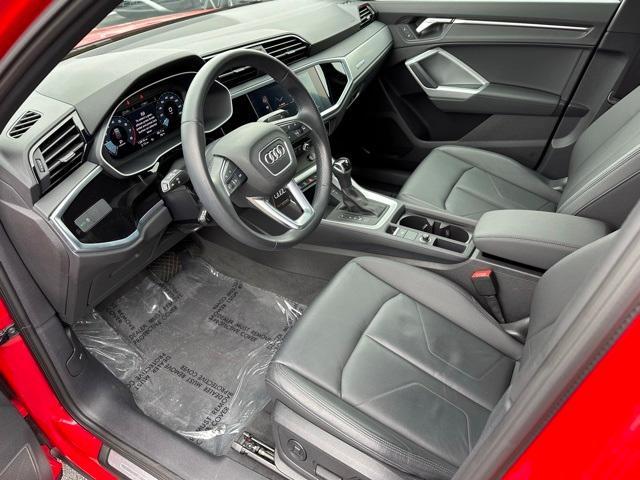 Photo of 2022 Tango Red Metallic Audi Q3