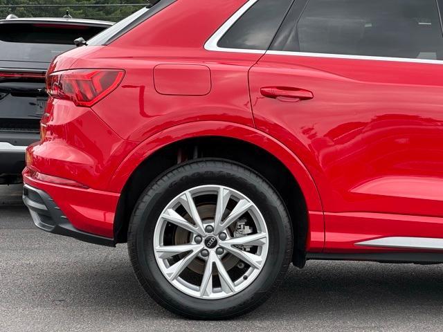 Photo of 2022 Tango Red Metallic Audi Q3