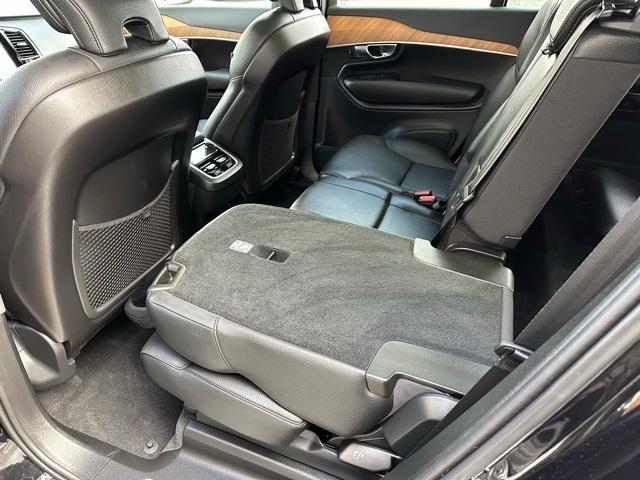 Photo of 2025 Onyx Black Metallic Volvo XC90