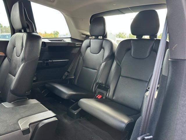 Photo of 2025 Onyx Black Metallic Volvo XC90