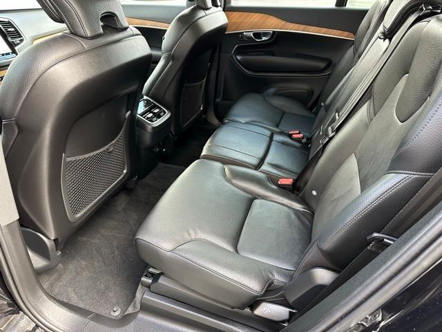 Photo of 2025 Onyx Black Metallic Volvo XC90