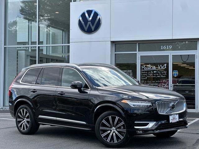 Photo of 2025 Onyx Black Metallic Volvo XC90
