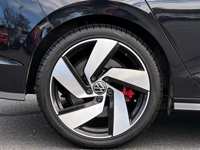 Photo of 2022 Deep Black Pearl Effect Volkswagen Golf GTI