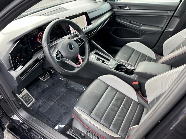 Photo of 2022 Deep Black Pearl Effect Volkswagen Golf GTI