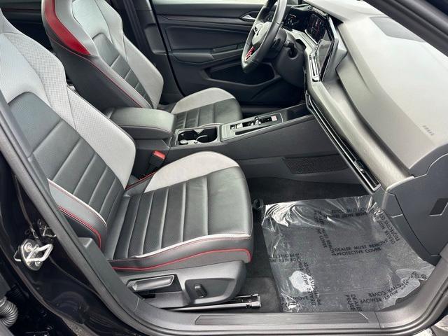 Photo of 2022 Deep Black Pearl Effect Volkswagen Golf GTI