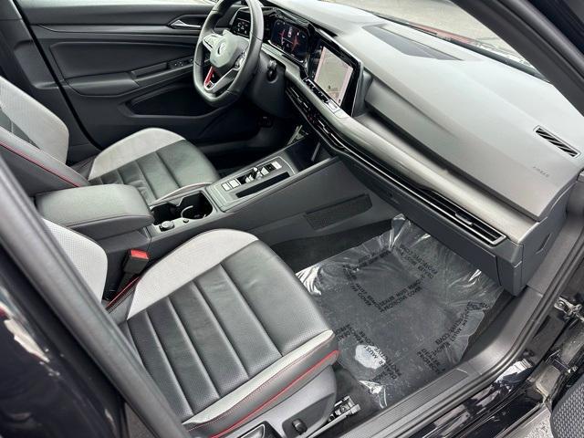 Photo of 2022 Deep Black Pearl Effect Volkswagen Golf GTI