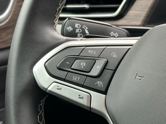 Photo of 2024 Silver Bird Metallic Volkswagen Atlas
