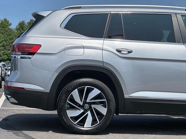 Photo of 2024 Silver Bird Metallic Volkswagen Atlas