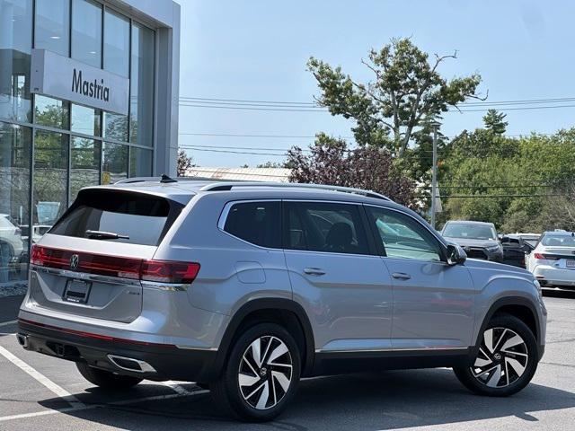 Photo of 2024 Silver Bird Metallic Volkswagen Atlas