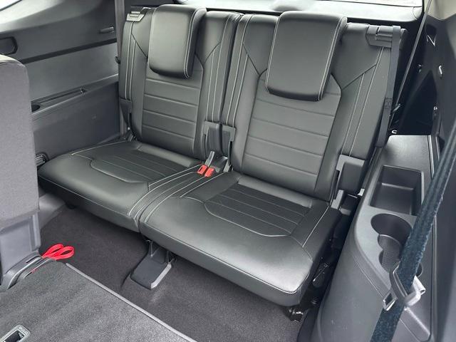 Photo of 2024 Silver Bird Metallic Volkswagen Atlas