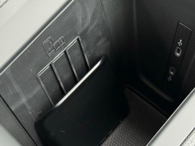 Photo of 2025 Pure White Volkswagen Tiguan